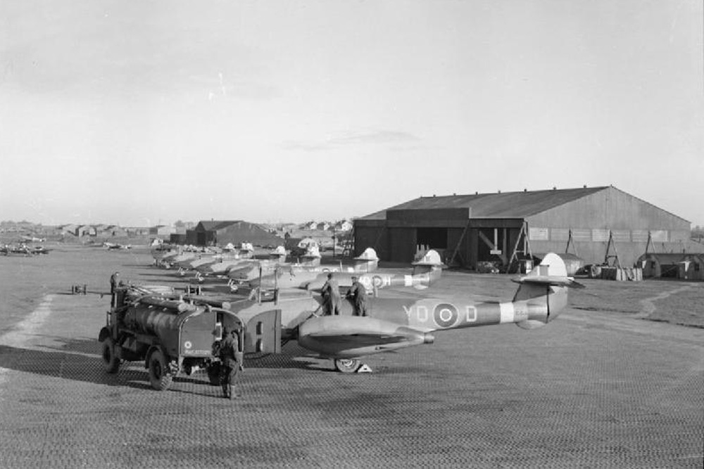 Manston Raceway The Isle of Thanet’s Forgotten Drag Strip: Screamin’ Alley Raceway ...