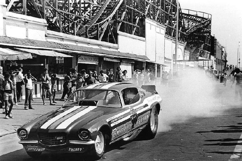 Funny Car Driver-come-Mobster: Broadway Freddy DeName – Raceway Hussy